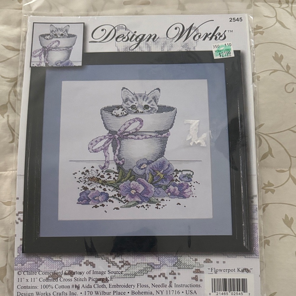 Charming Cat in Pot Cross-Stitch Kit - Gray and Purple - Picture 2 of 5